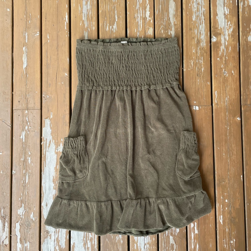 Green dress (can also be a skirt) perfect for the beach or the pool